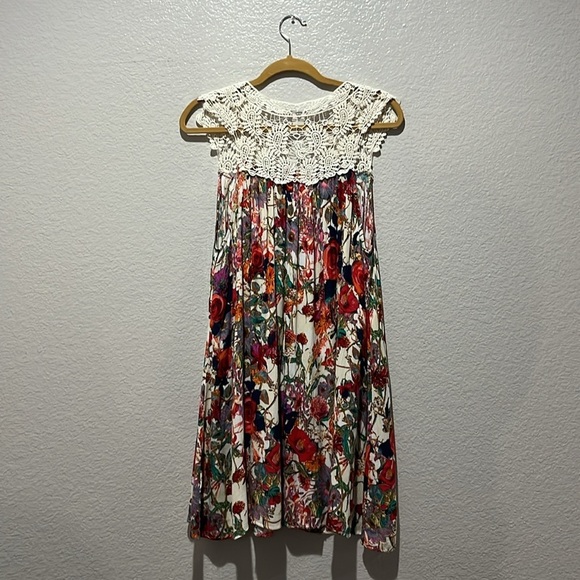 Umgee women's size L Crochet Lace Knit Halter Dress Red Blue Floral Pattern - Picture 8 of 9